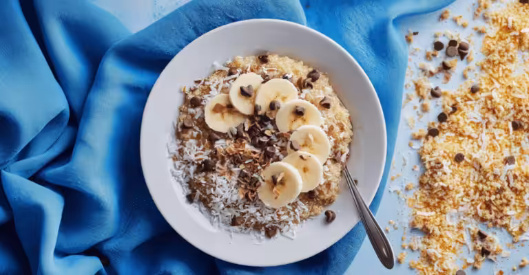 Easy Warm Quinoa Breakfast Bowl Recipe