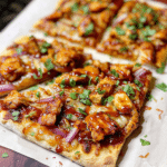 BBQ Chicken Flatbread Pizza: A Flavorful One-Pan Meal