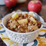 Amish-Style Baked Apple Cinnamon Oatmeal